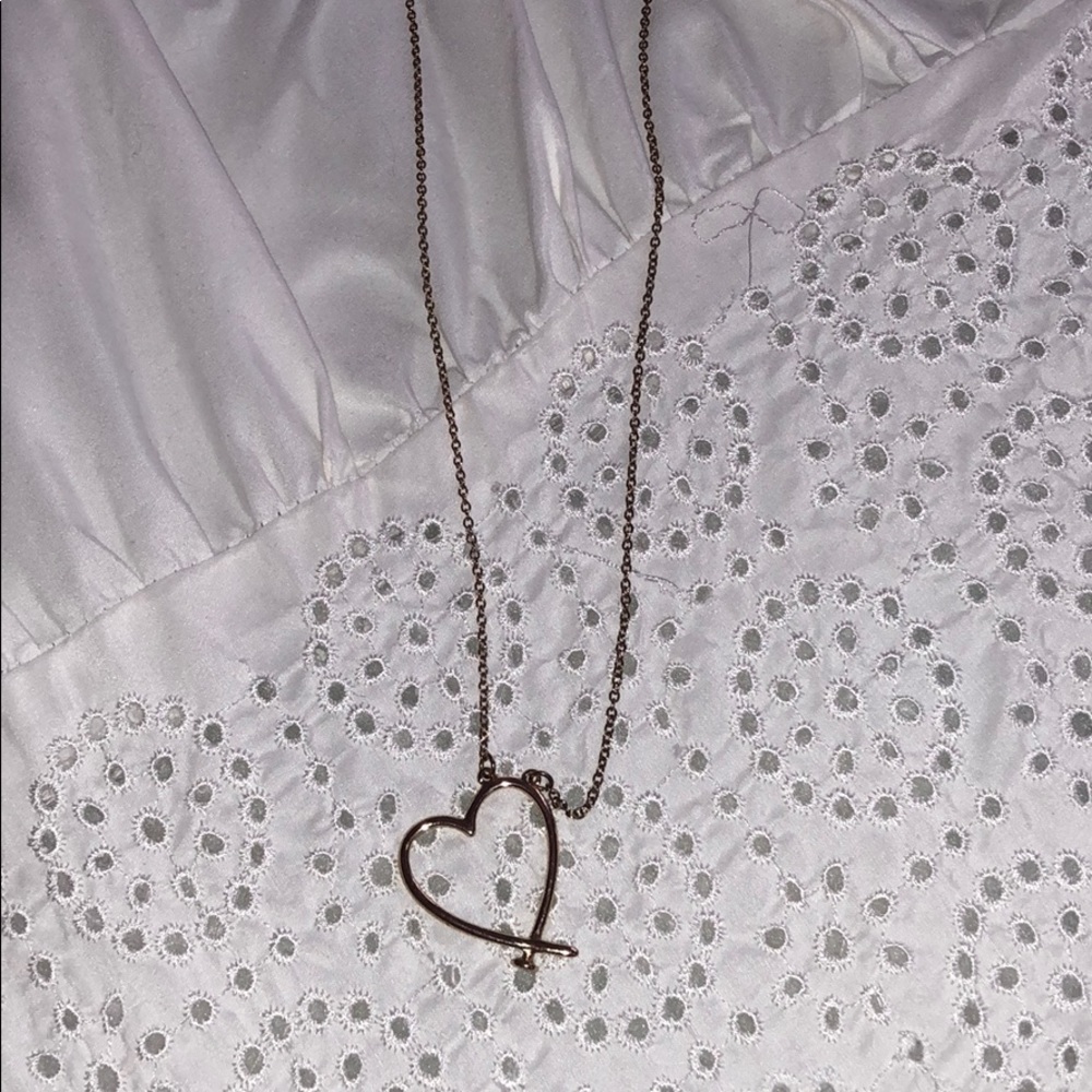 Nail turned into a heart